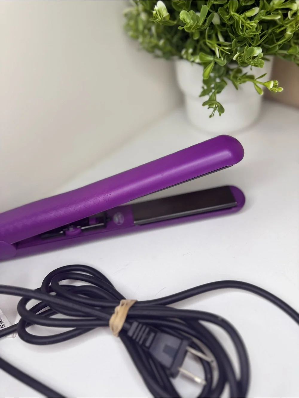 Remington Purple Ceramic Hair Straightener